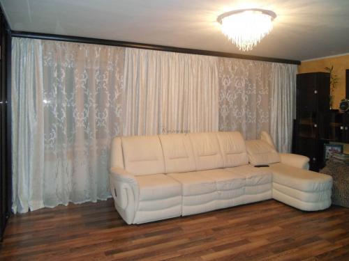 Какой карниз выбрать в зал. Какой карниз для штор лучше выбрать: виды карнизов, советы по подбору