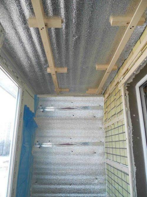 Как обеспечить герметичность утепления пола на балконе. Работы по утеплению и гидроизоляции пола