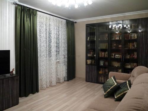 Как правильно подобрать карниз на окно. Какой карниз для штор лучше выбрать: виды карнизов, советы по подбору