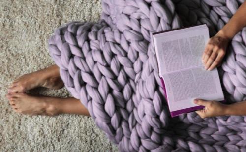 Какие инструменты необходимы ДЛЯ ПЛЕДА вязание. Вяжем плед крупной вязкой