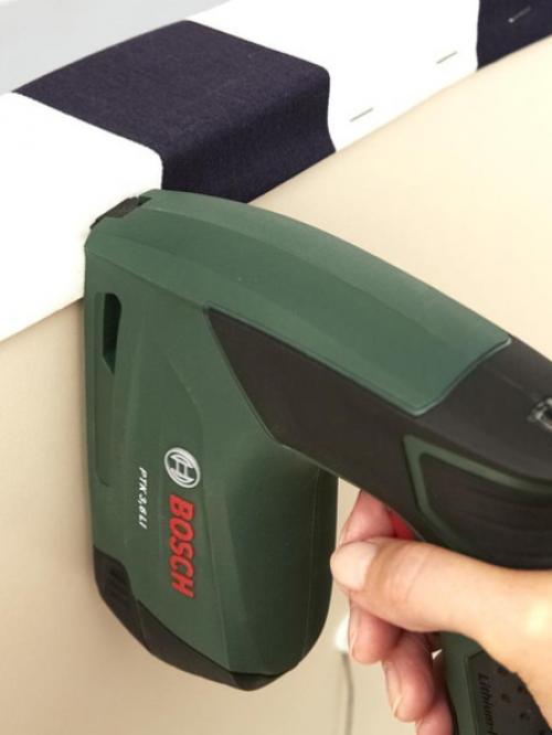 Чехол на изголовье кровати своими руками. Как сделать мягкое изголовье кровати своими руками, инструкция с фото