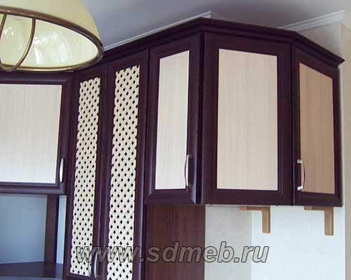 Верхний карниз кухни. Обзор карнизов для кухни