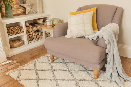 Как можно создать уютный осенний интерьер на кухне. Кухня, как центр уюта: идеи для осеннего декора столовой зоны