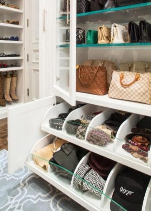 Обустройство гардеробной в спальне небольшого размера. Особенности зонирования и выбор места 17