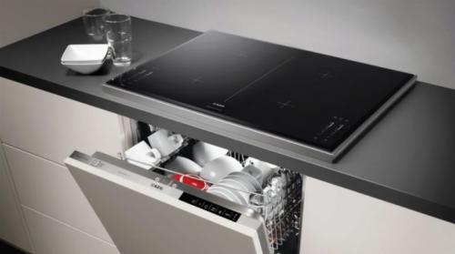 Можно ли интегрировать встраиваемую варочную панель с другими бытовыми приборами на кухне. Можно ли ставить посудомойку под варочную панель и как это сделать?