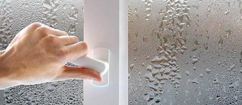 Потеют окна в квартире изнутри, что делать. Почему потеют окна – причины и их устранение