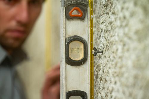 Как выровнять стены в квартире. Пошаговая инструкция 02