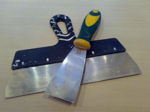 Выравнивание стен шпаклевкой. Основы выравнивания стен шпаклевкой