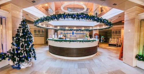 Как украсить стойку ресепшн к Новому году. Как украсить ресепшн к Новому году: фото вариантов оформления