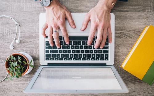 Как бюджетно организовать и украсить рабочее место. Как организовать рабочее место дома? 15