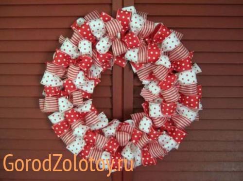 Украсить помещение к новому году своими руками. Как украсить комнату на Новый год декором из бумаги, сделанным своими руками