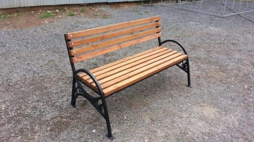 Как собрать скамейку, если я новичок в сварочных работах, и какие советы помогут мне справиться с задачей. Как легко сделать скамейку из профильной трубы со спинкой